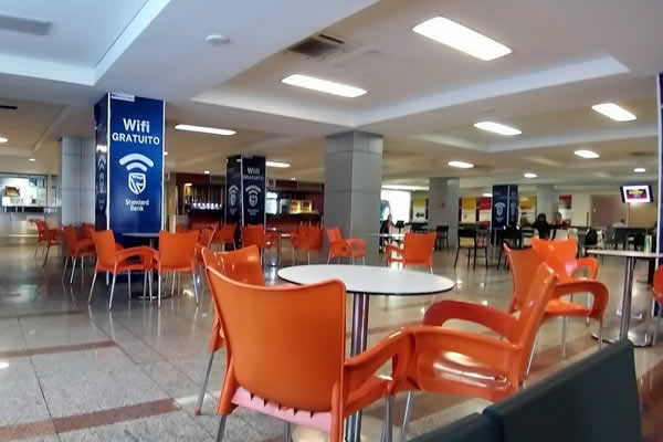 Luanda airport Wi-Fi cafe